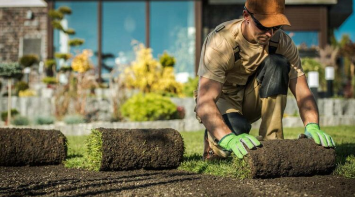 How to Turn Seasonal Challenges into Opportunities for Your Landscaping Business